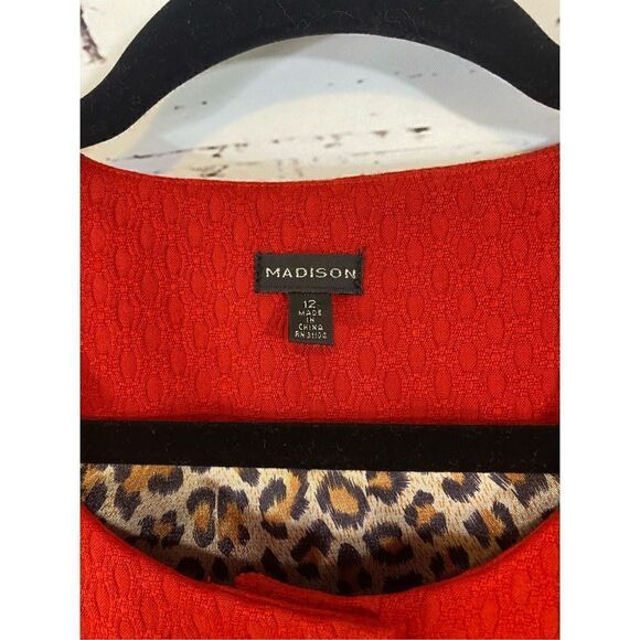Madison three-quarter length sleeve jacket with buttons down the front size 12 - Picture 3 of 7